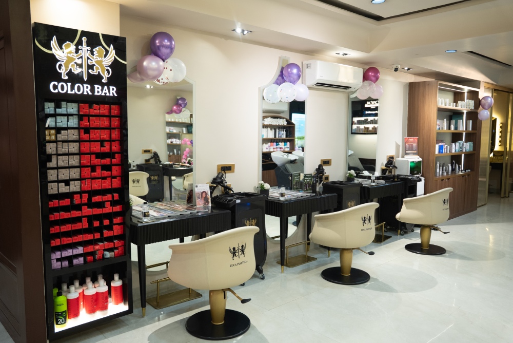 Delhi salon 13