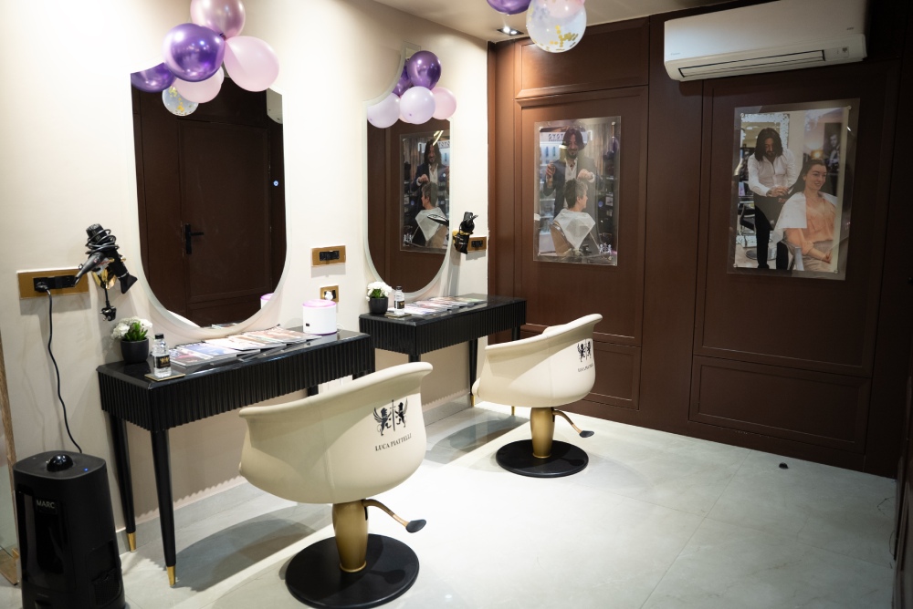 Delhi salon 14